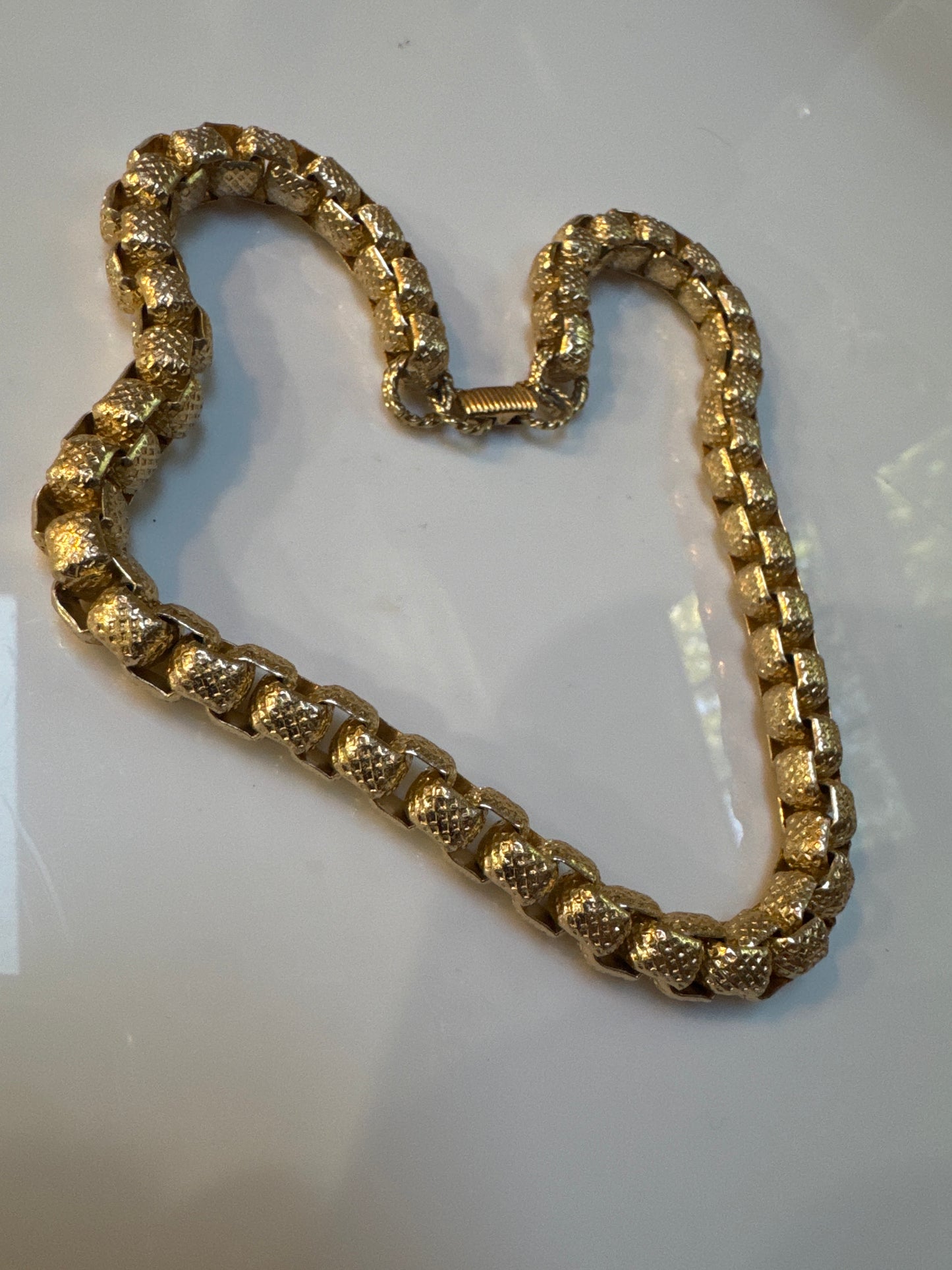 Vintage 1970s gold tone chain