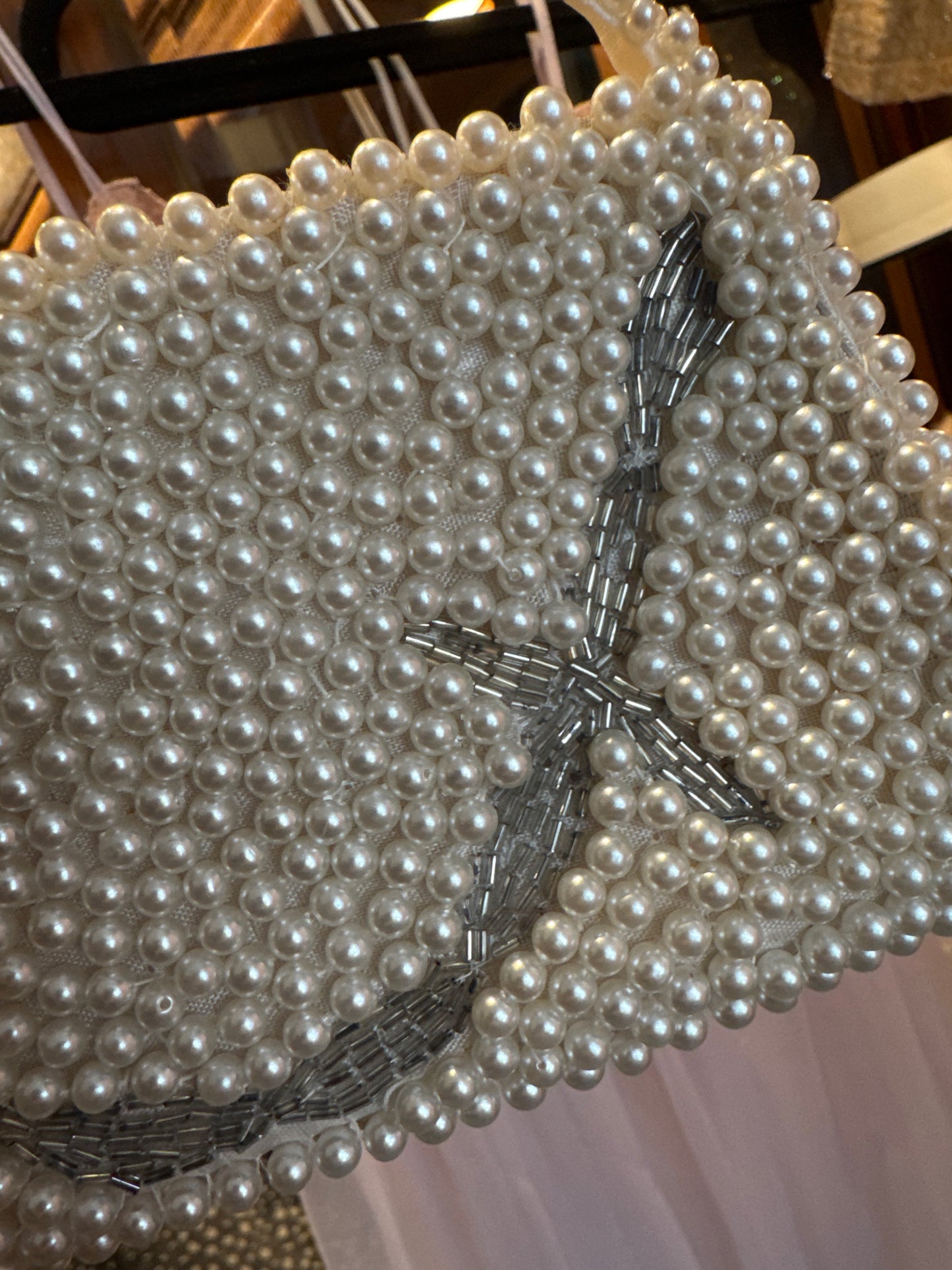 1940s Pearl and beaded cocktail bag with zipper top and pearl zipper pole