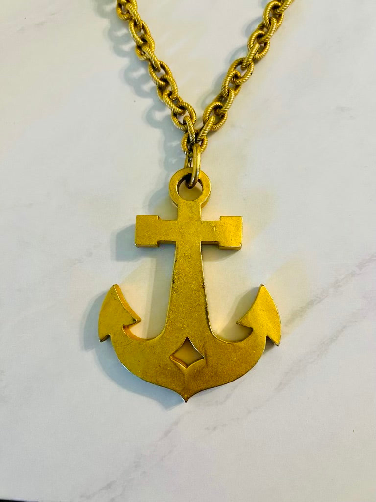 Vintage gold tone rope chain with anchor pendant