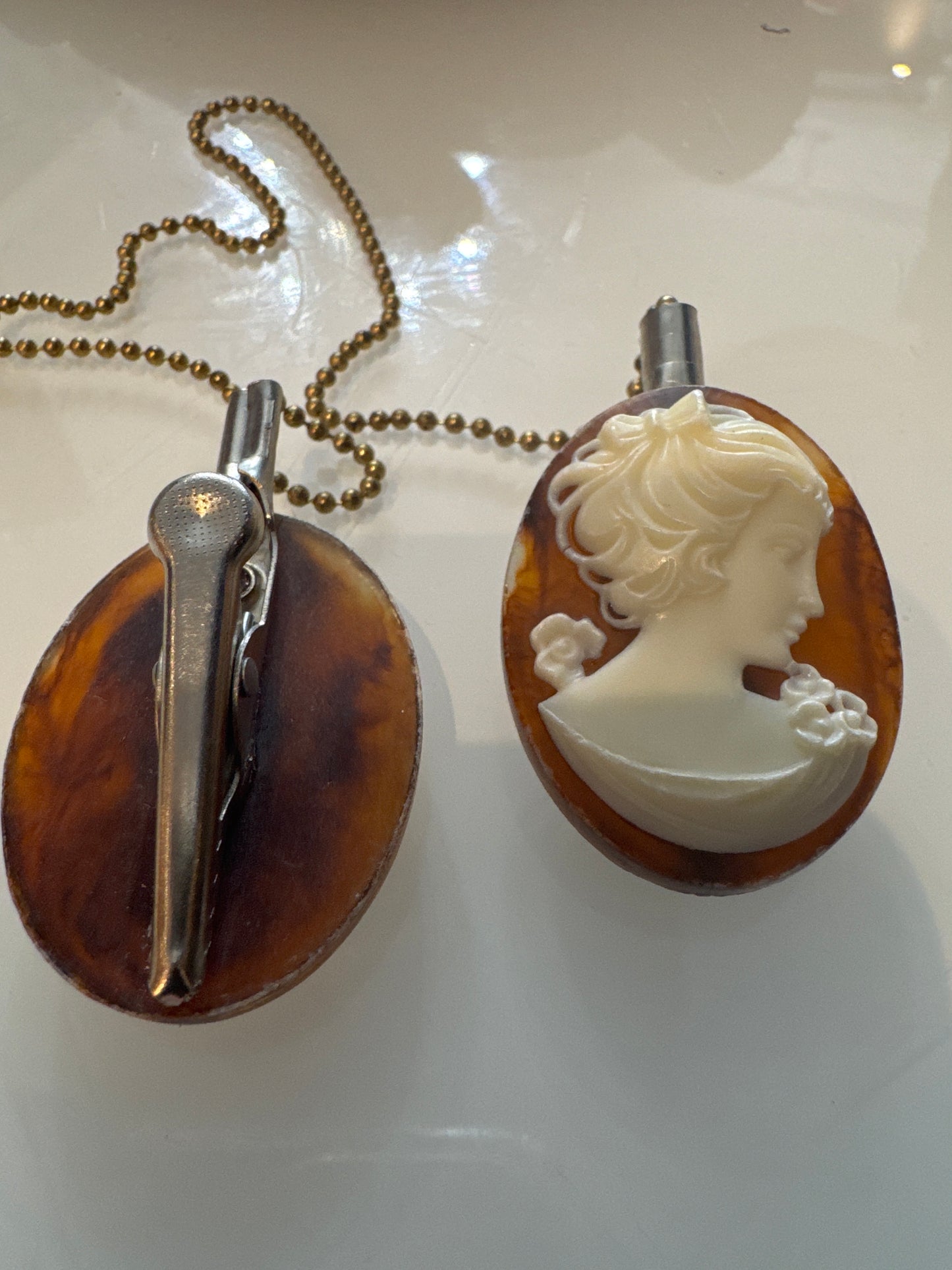 1940s vintage cameo sweater clip