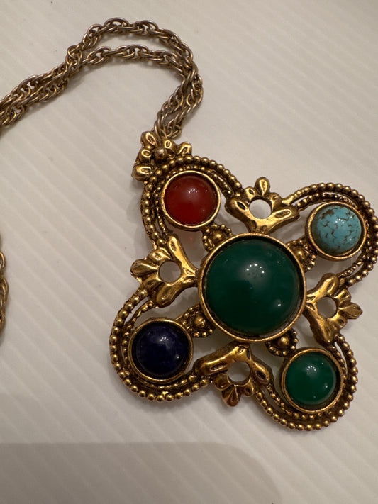 Fabulous vintage 1970s brooch/pendant necklace unchain