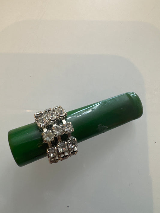 vintage bakelite and rhinestone cigarette holder. Fits a slim cigarette.