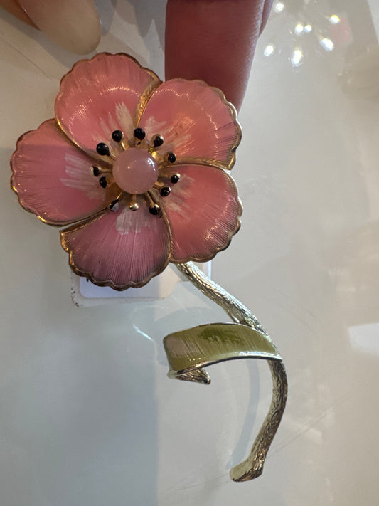 Adorable, pink flower brooch