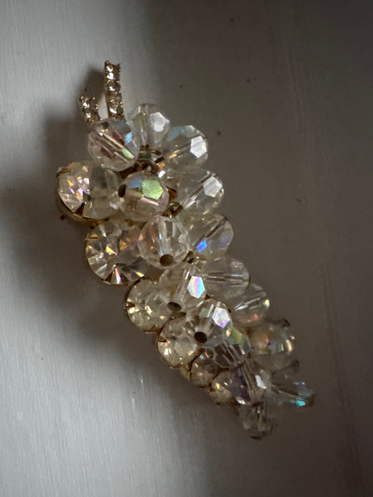 D & E 1960s rhinestone and crystal dangle brooch