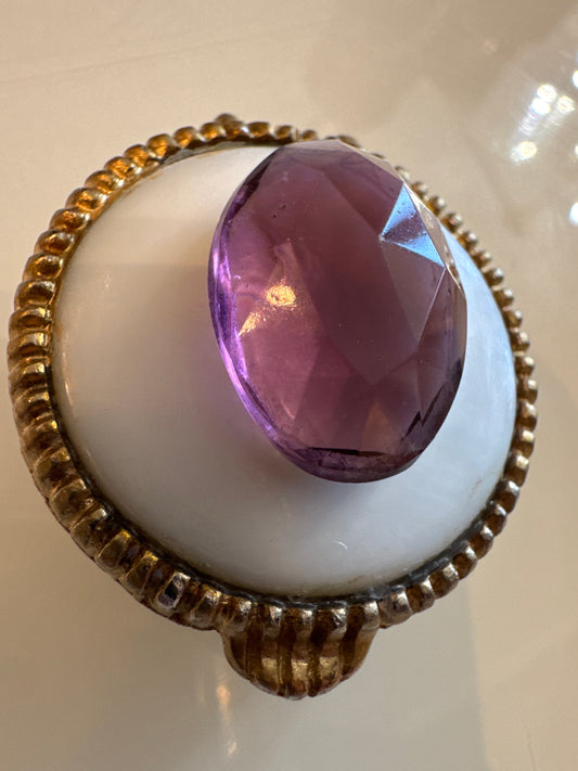 Beautiful vintage trinket box with amethyst stone