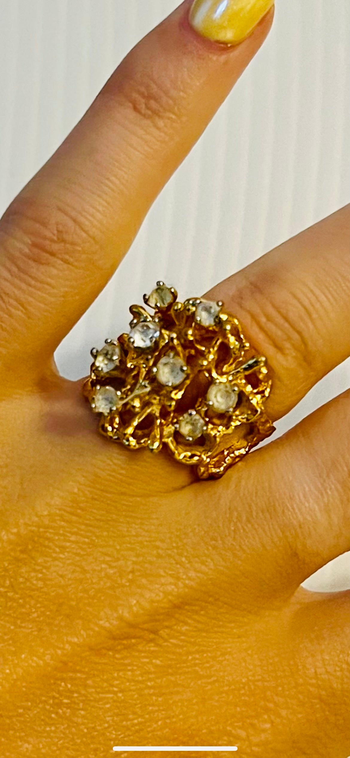 Vintage gold tone ring with small rhinestones