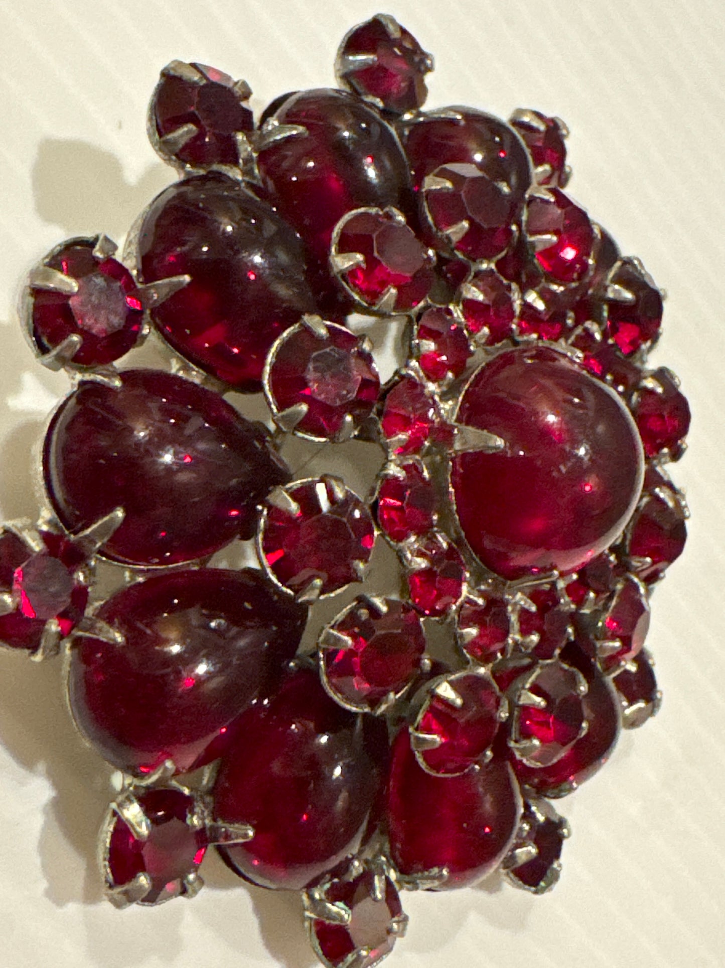 1950s stunning red rhinestone signed WEISS brooch