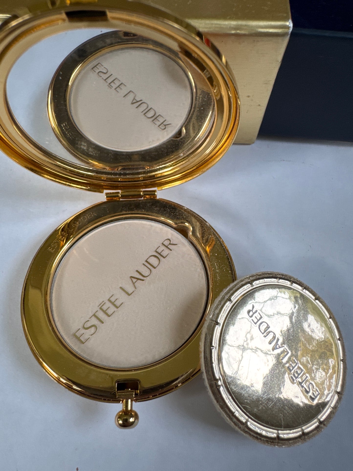 vintage, Estée Lauder round rooster enamel and rhinestone makeup compact with original box