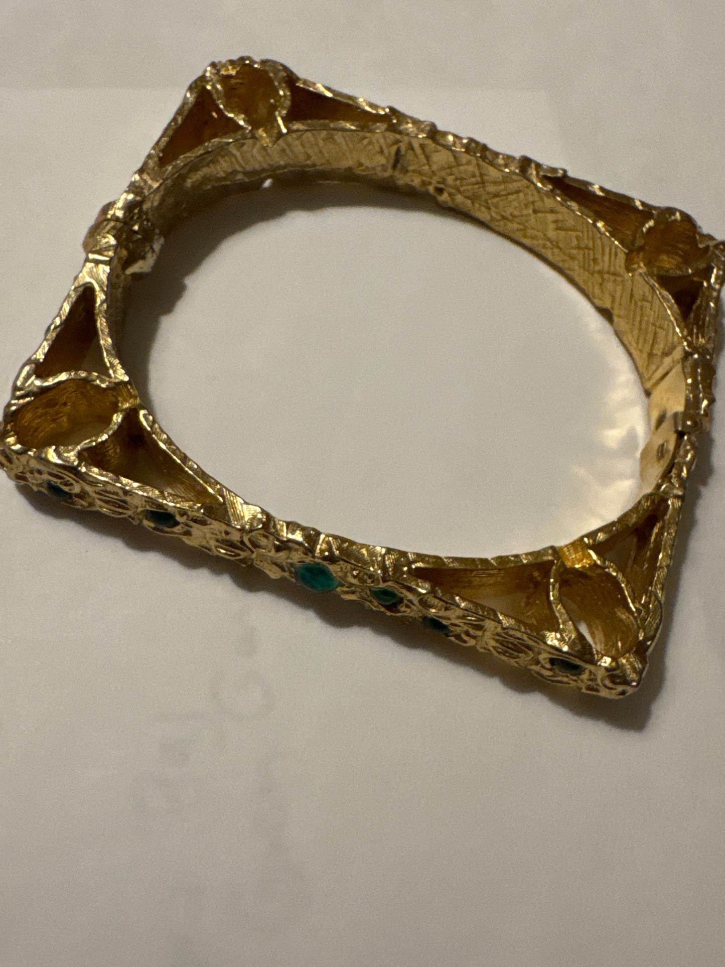 RARE signed Hattie Carnegie 1958 poured glass emerald green cabochon bracelet with square outside and circular inside. brutalist and baroque inspired
