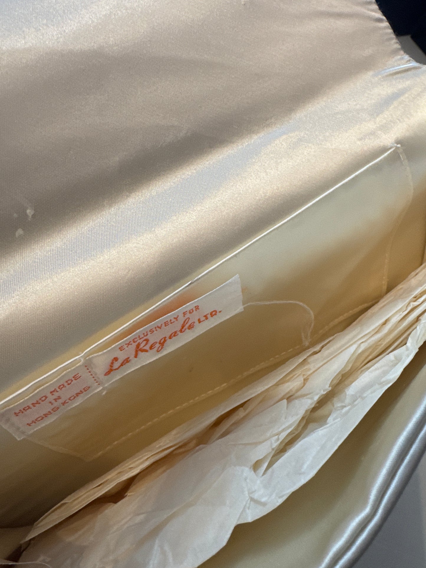 Beautiful ivory beaded envelope clutch from the 1950s by LA REGALE