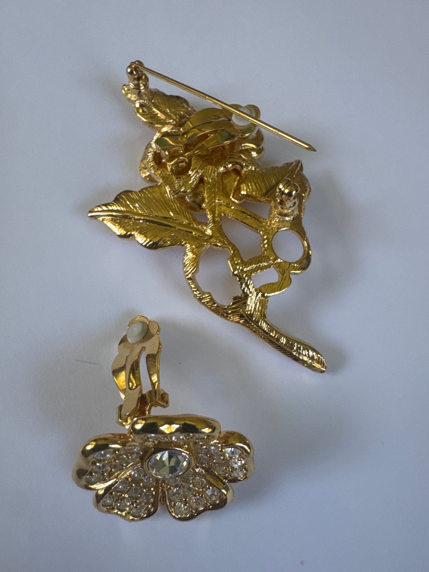 1990s Nolan Miller brooch/convertible earrings that clip on