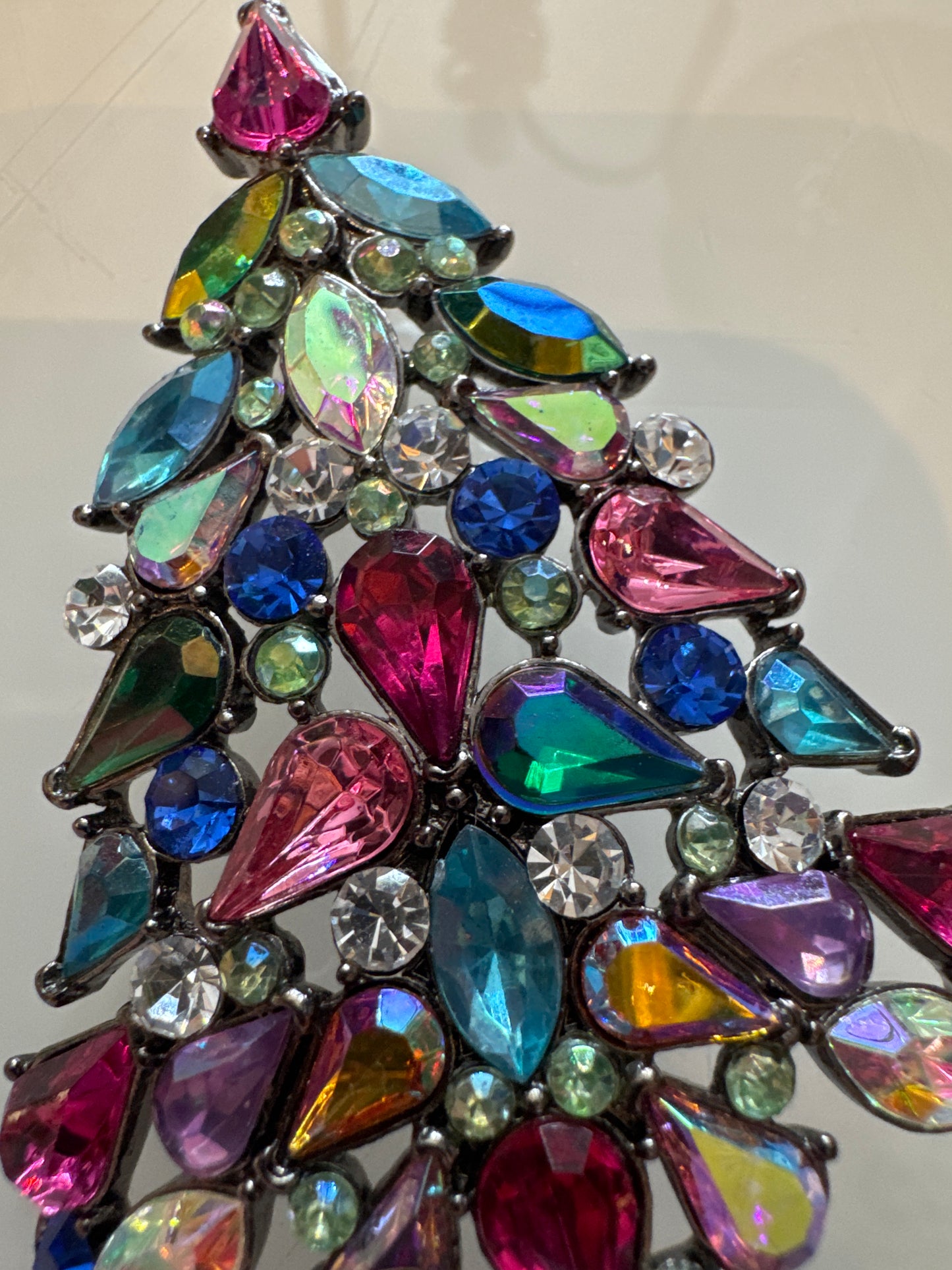 The famous 1980s AVON tree rhinestone brooch