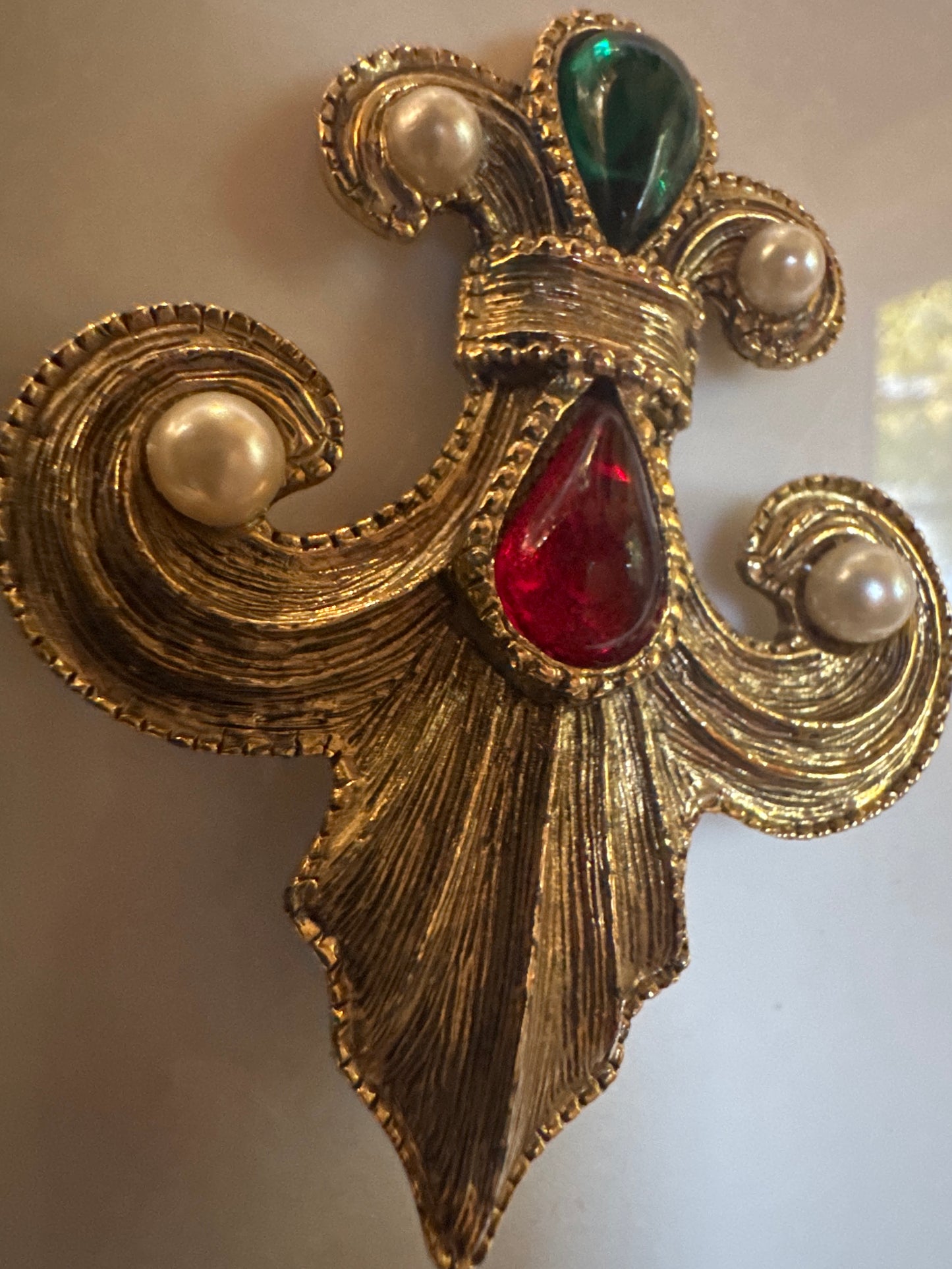 Vintage 1970s Fleur de Lis brooch with pearls and cabochon stones
