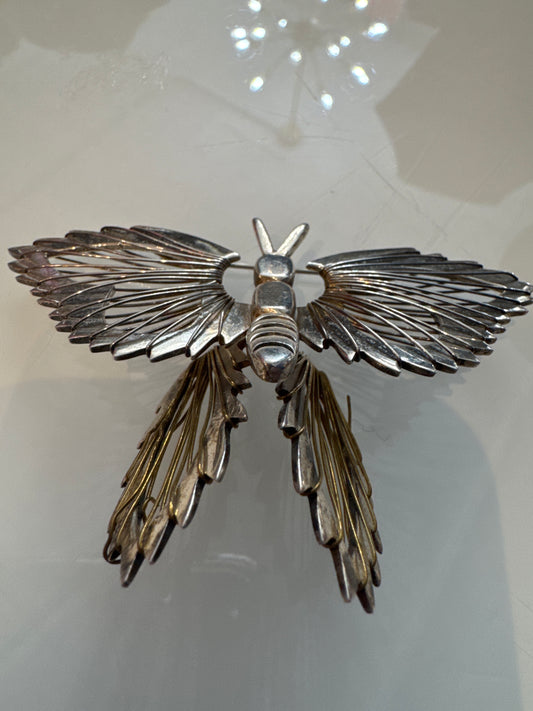 Beautiful Sterling butterfly brooch marked MEXICO