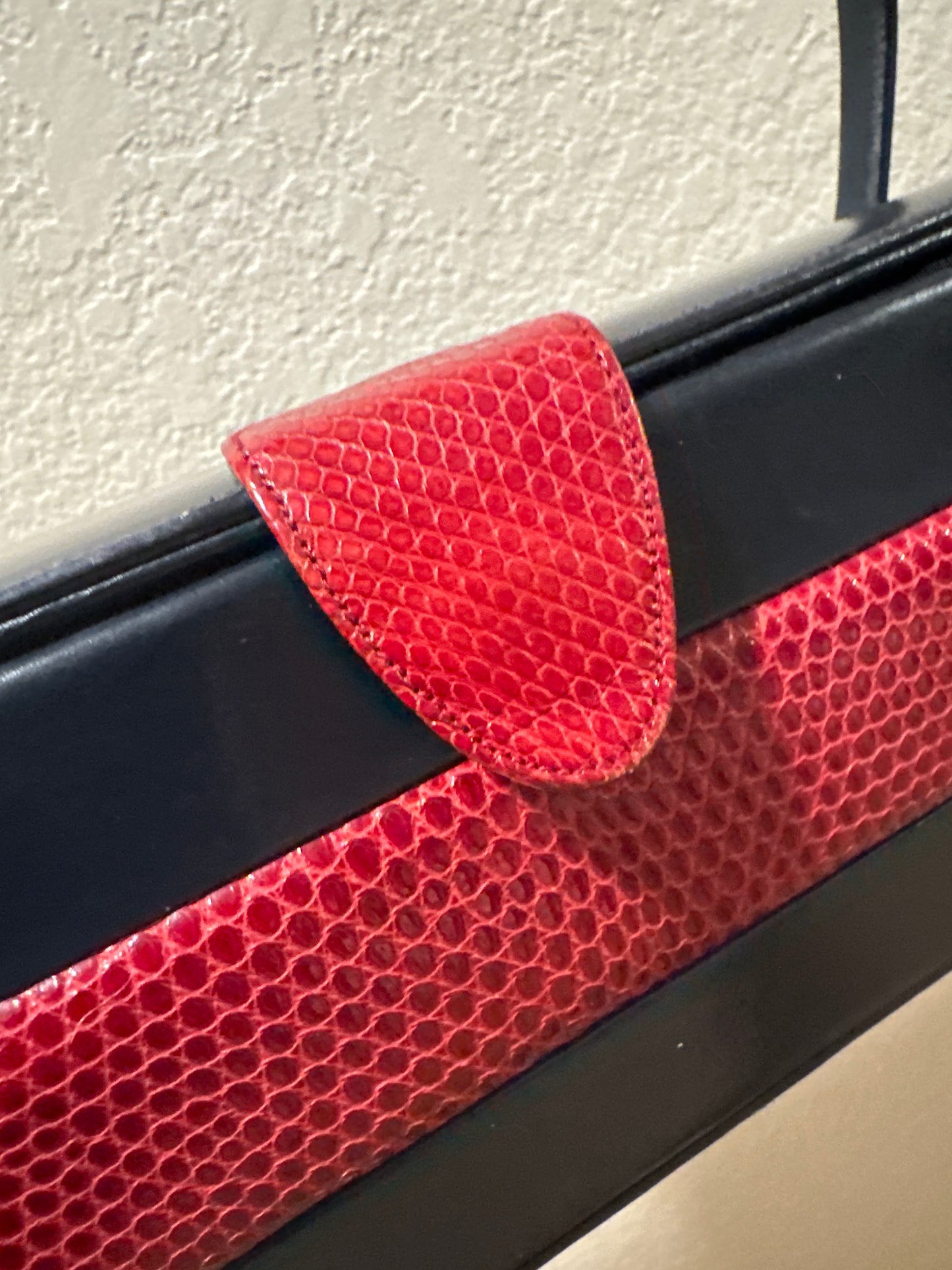 RARE 1940s Colberts black leather double handle box handbag in pristine condition with burgundy colored snake detailing. Road