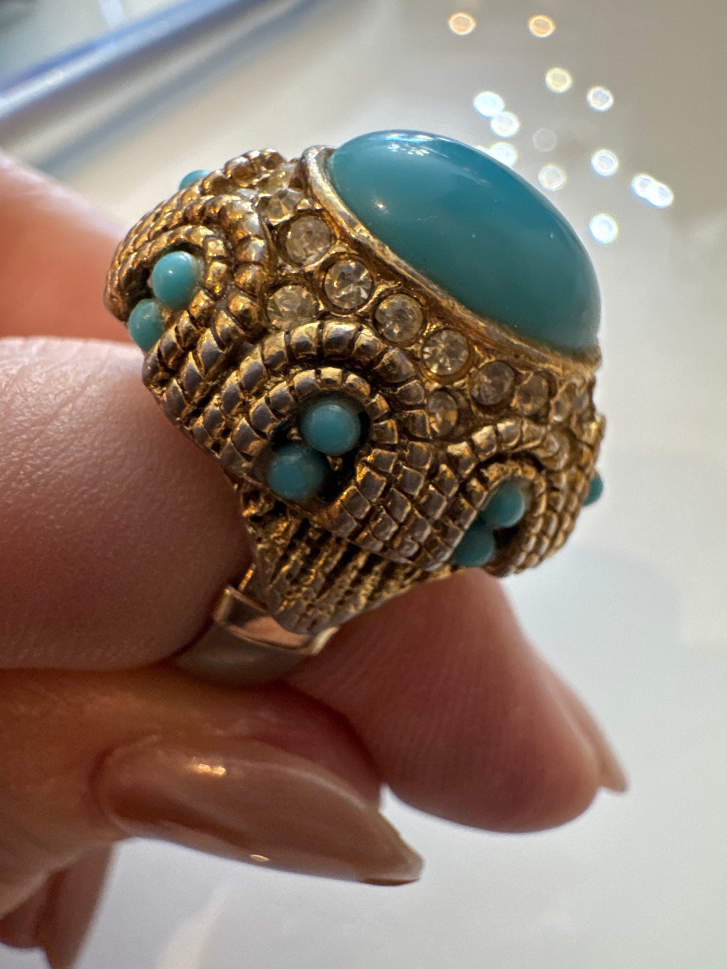 Beautiful 1970s turquoise cabochon and rhinestone ring