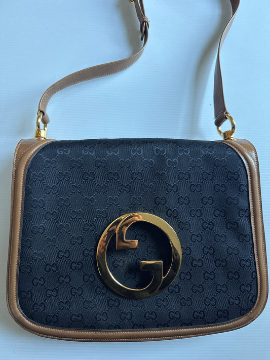 Fabulous vintage GUCCI canvas BLONDIE shoulder bag with tan leather strap and piping