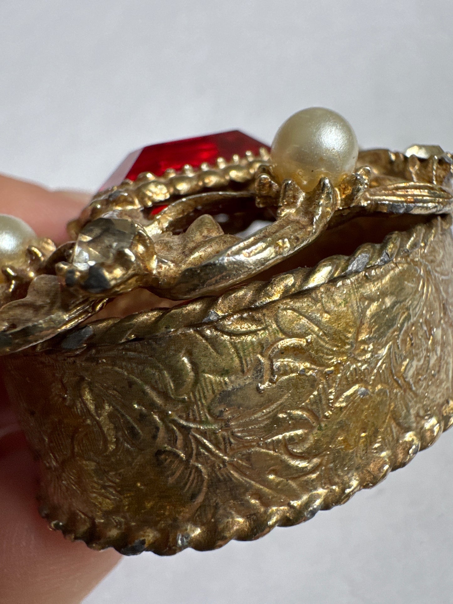 vintage signed Florenza trinket box with faux pearl rhinestones and red Centerstone