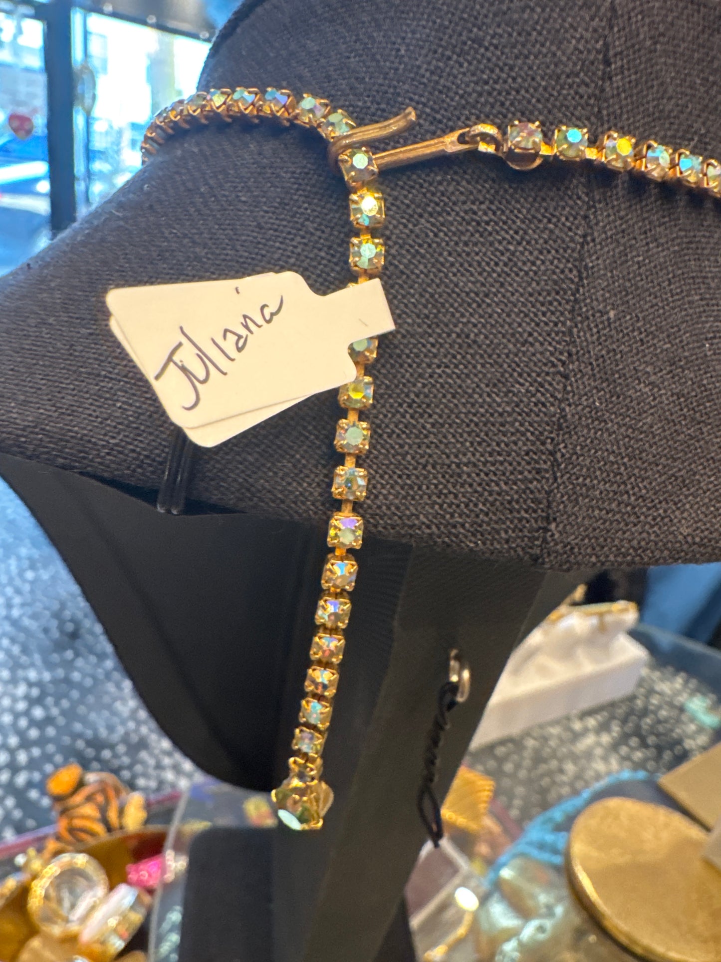 Absolutely gorgeous mid-century Juliana necklace featuring Olivine and emerald colored glass rhinestones