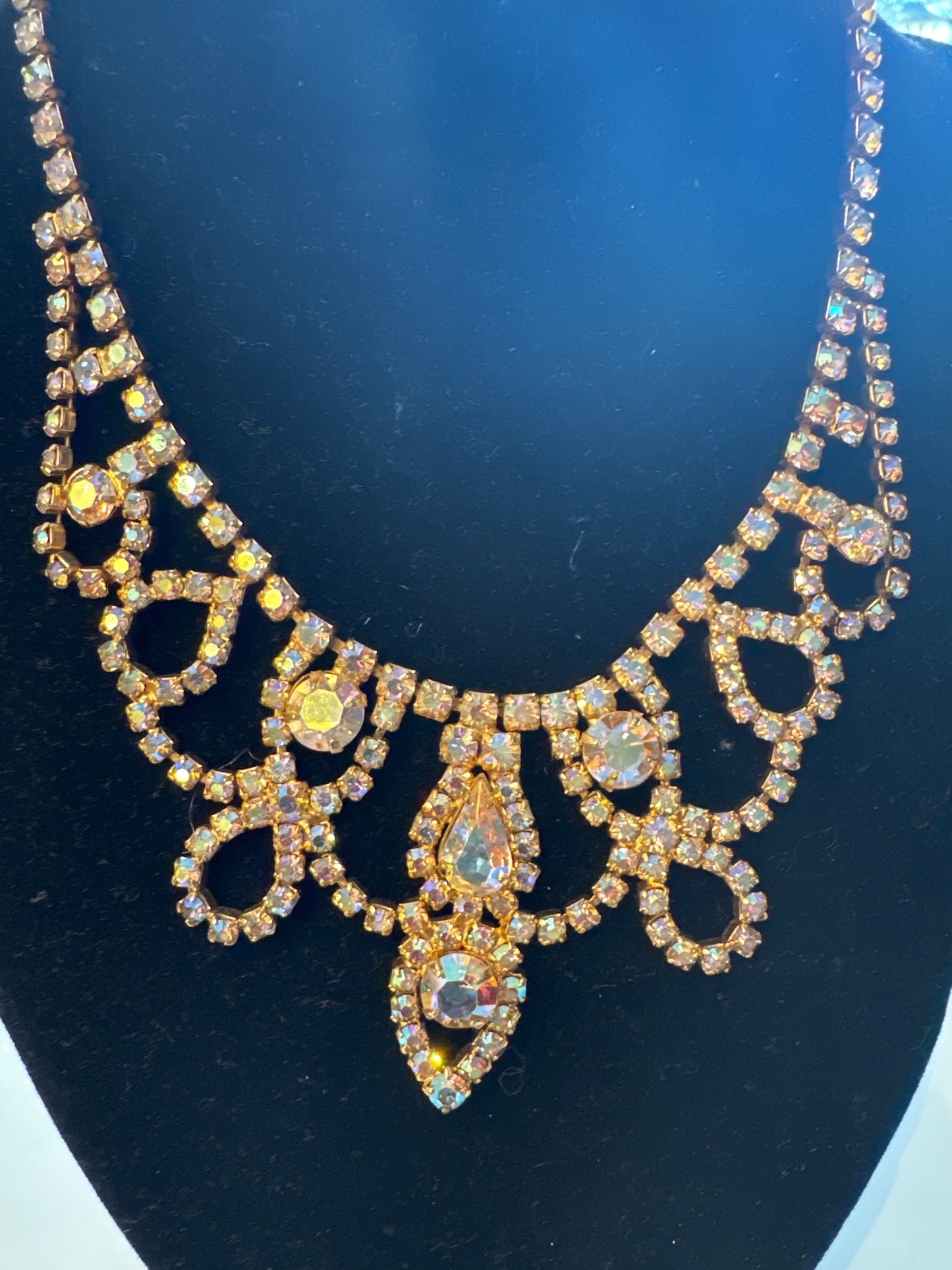 1950s aurora borealis bib necklace