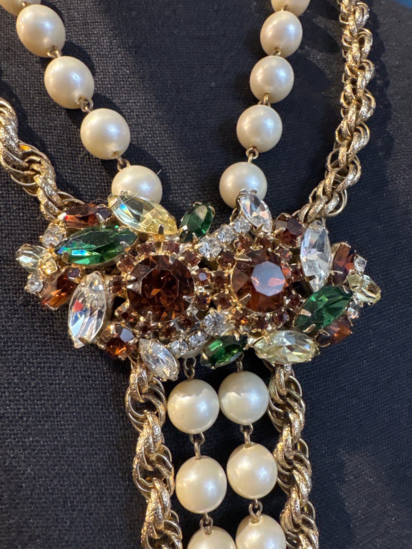 WOW!! An absolutely stunning 1960s vintage HOBE statement, necklace with pearls gold chain, and beautiful rhinestone pendant