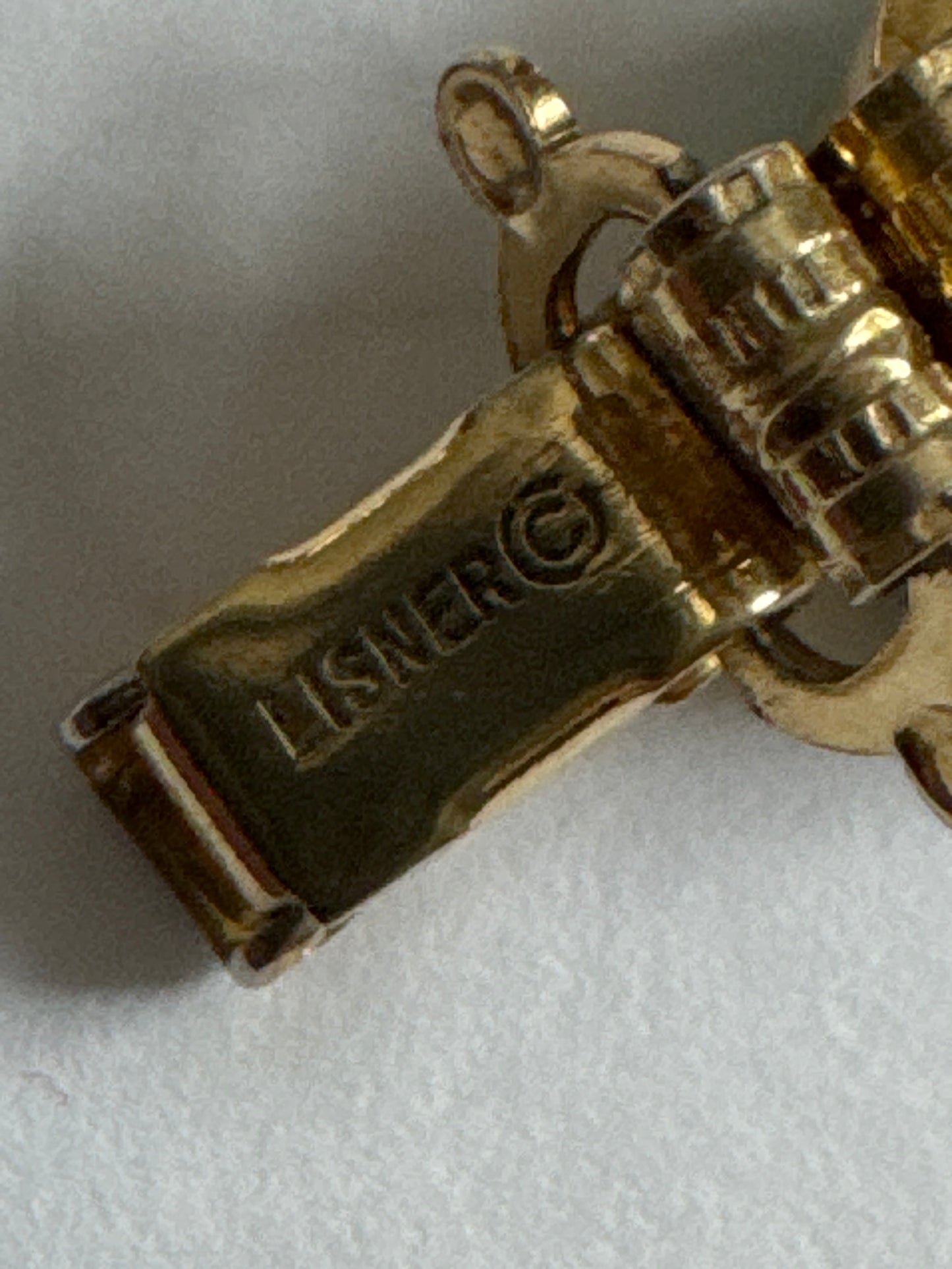 1950s emerald green austrian crystal colored rhinestone signed LISNER bracelet Road