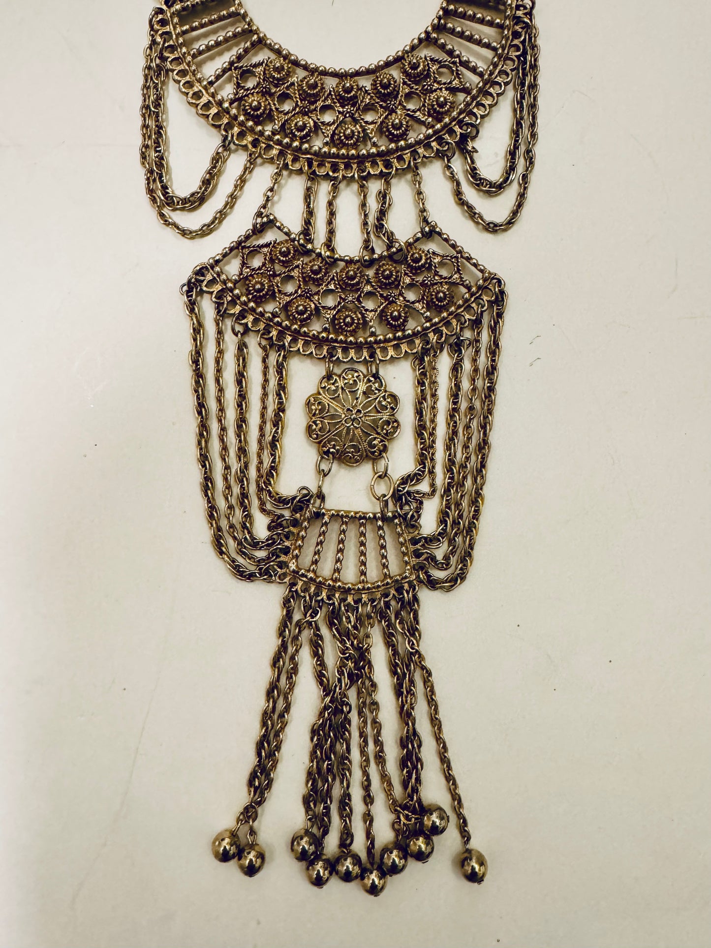 Statement gold tone 1960's bib necklace