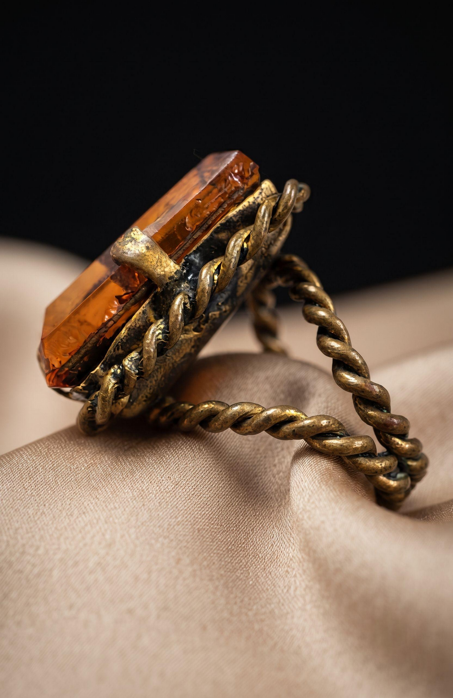 1960s Amber colored Stone ring in bronze tone setting
