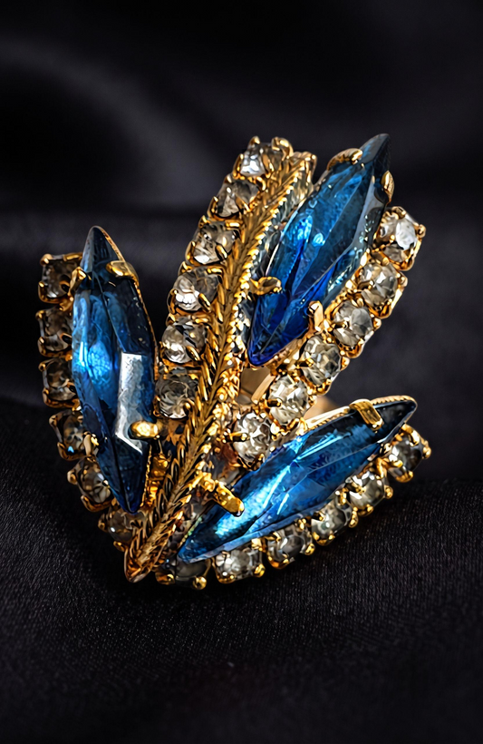 1970s blue and clear rhinestone cocktail ring