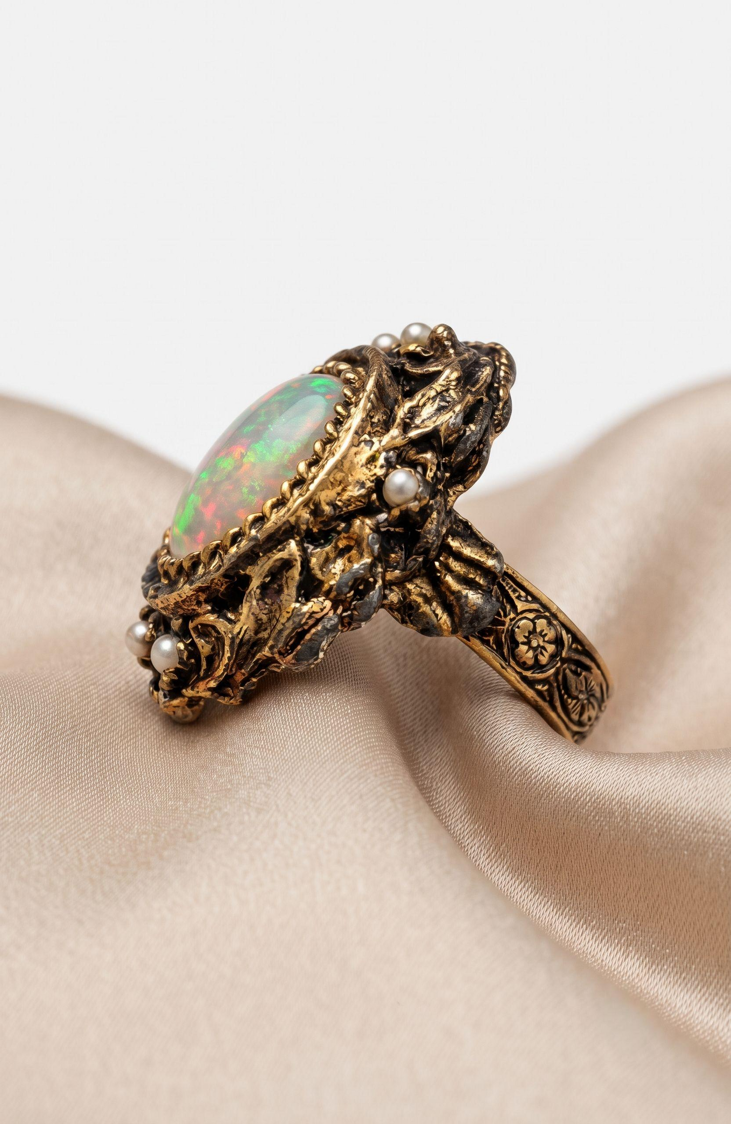 1970s moonstone ring  with seed pearls