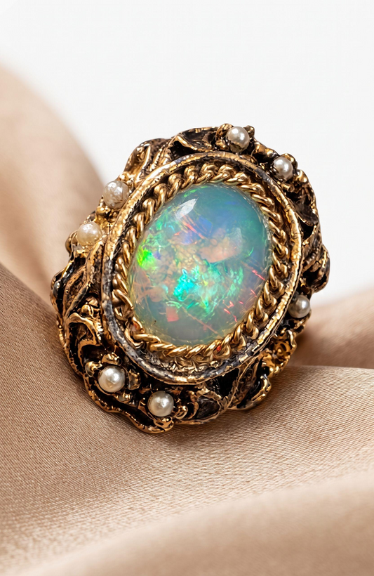 1970s moonstone ring  with seed pearls