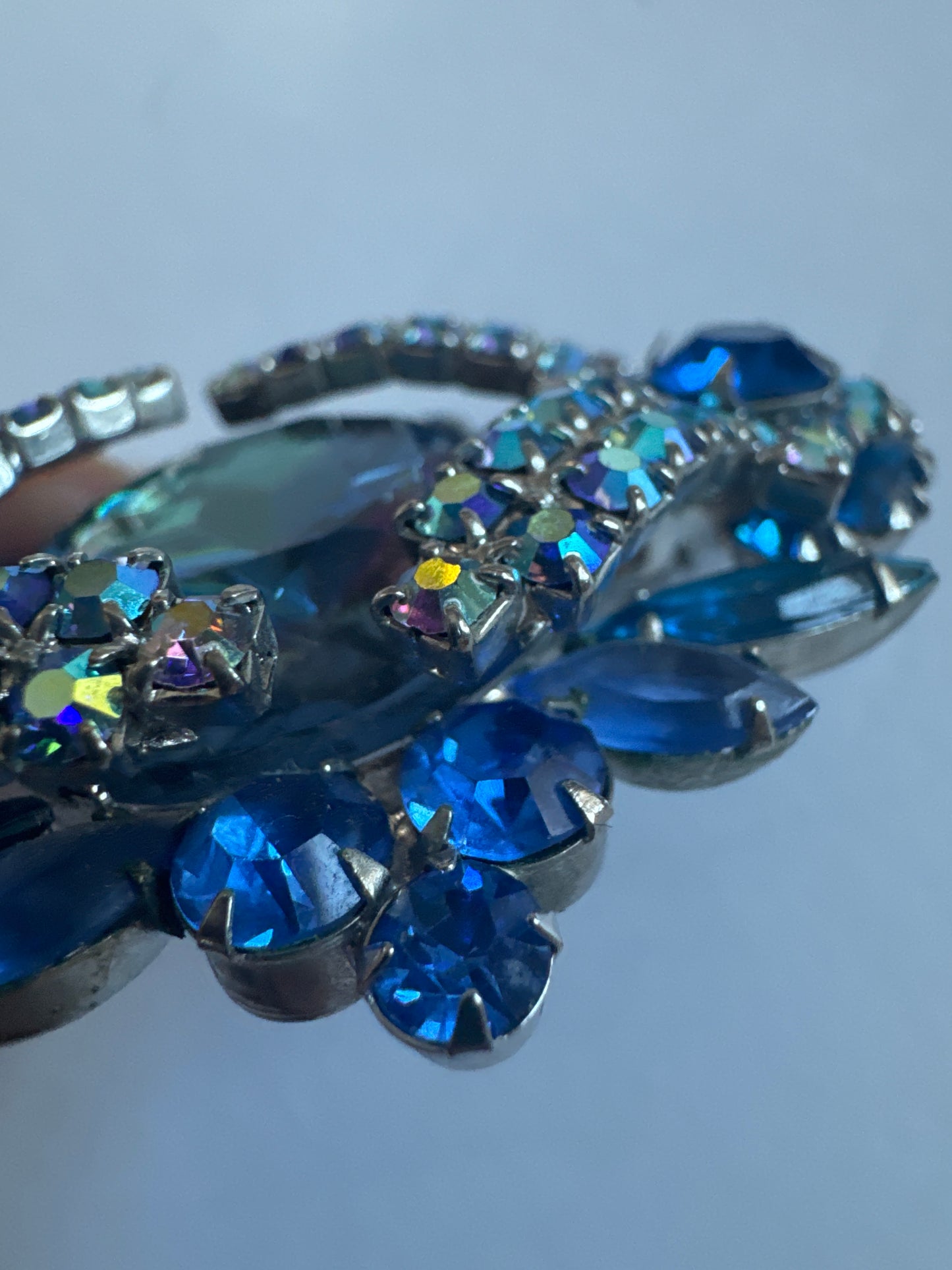 Gorgeous 1960s Juliana Montana blue rhinestone brooch with blue watermelon center stone. Photo doesn't do this piece justice!