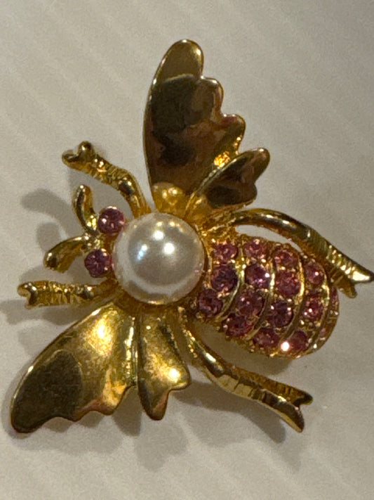 adorable vintage bee brooch with pearl and pink rhinestones