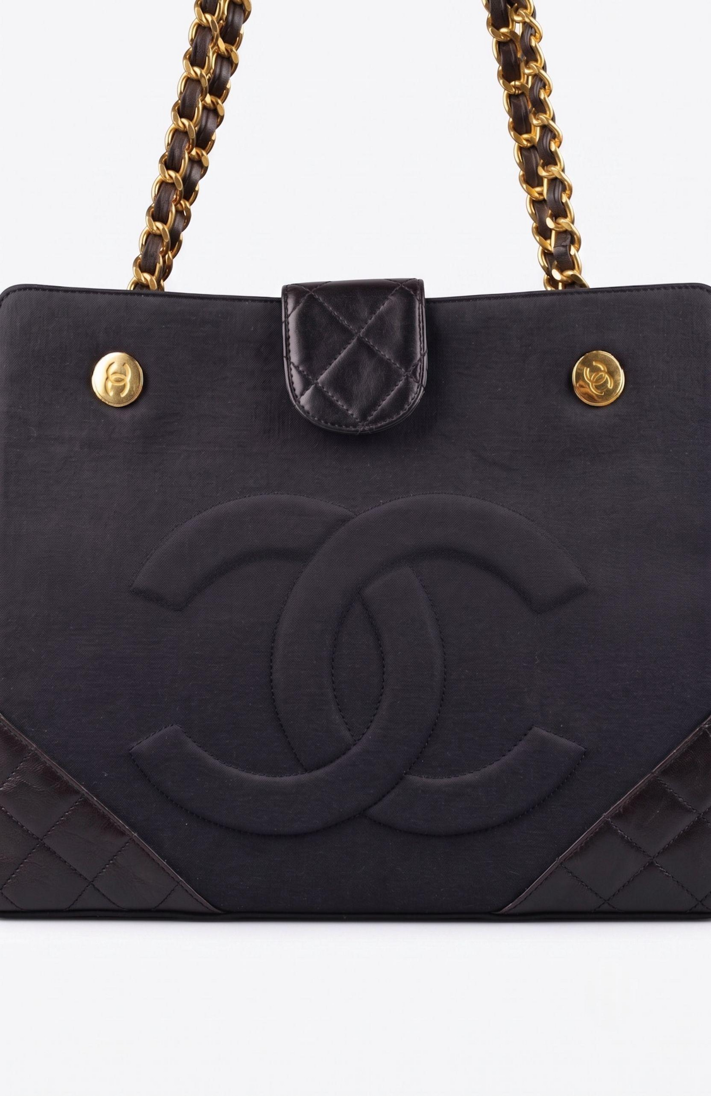 Gorgeous vintage 1980s Chanel black fabric & leather bag