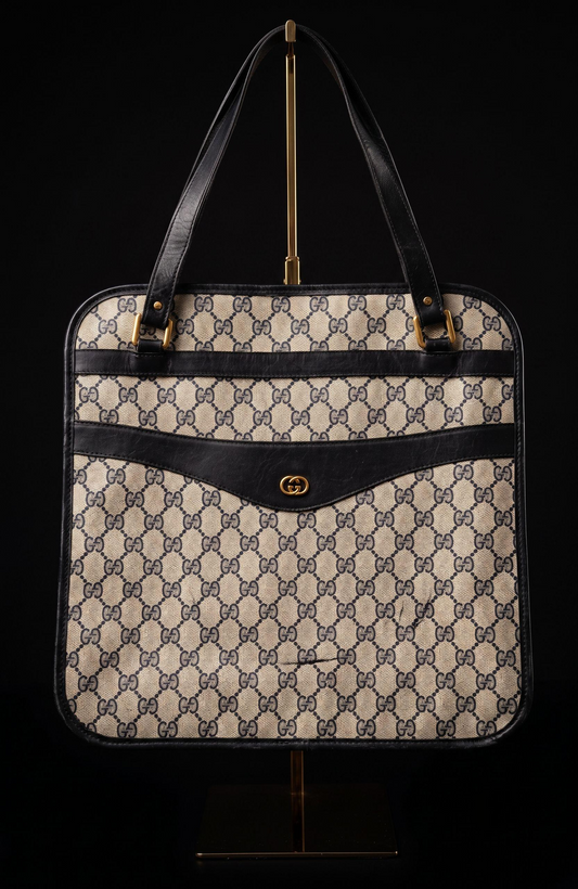 1980s Vintage Gucci tote Bag with outside pocket and shoulder strap. See photos.