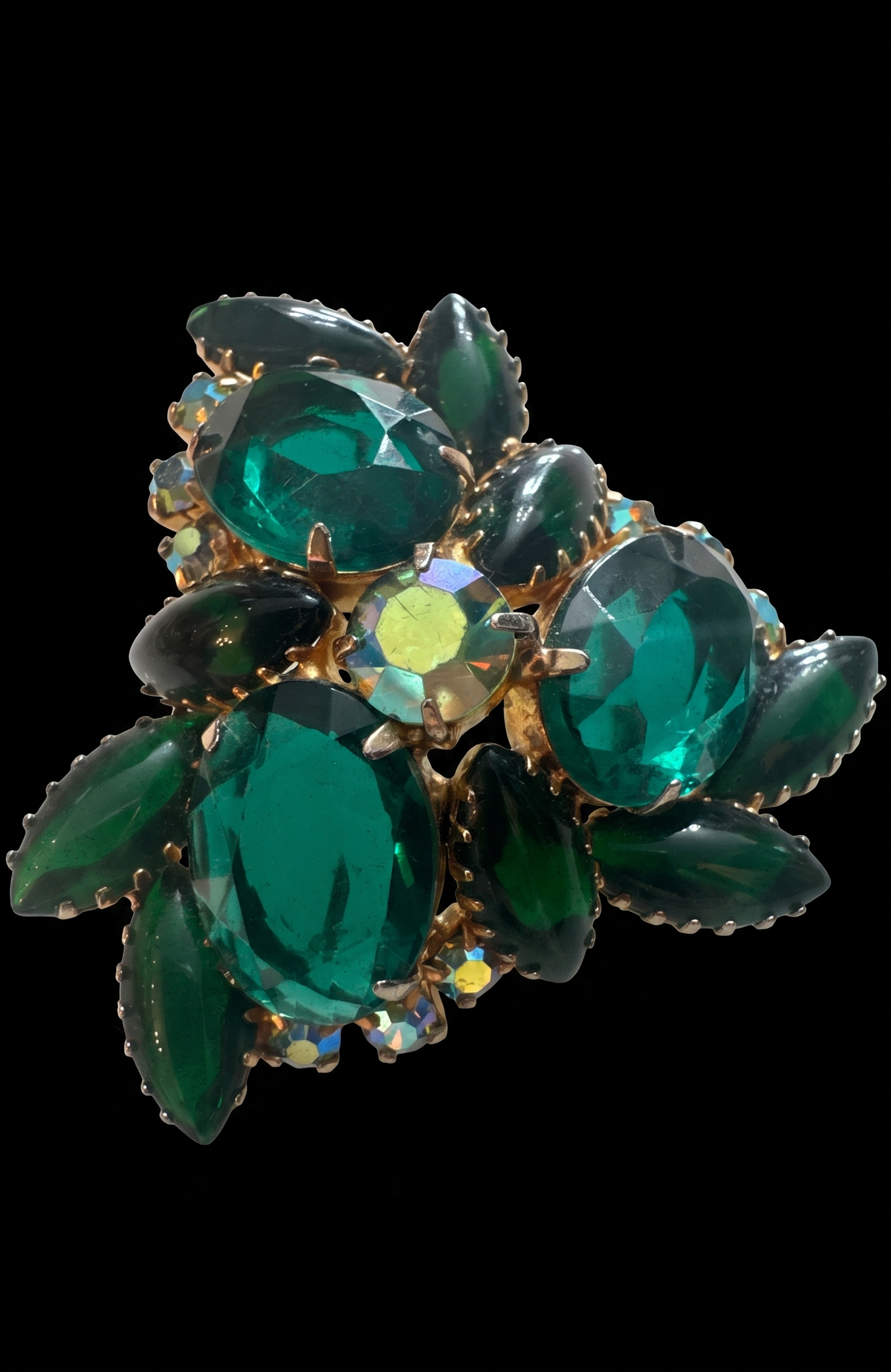 1950s Delizza & Elster green rhinestone brooch with aurora borealis