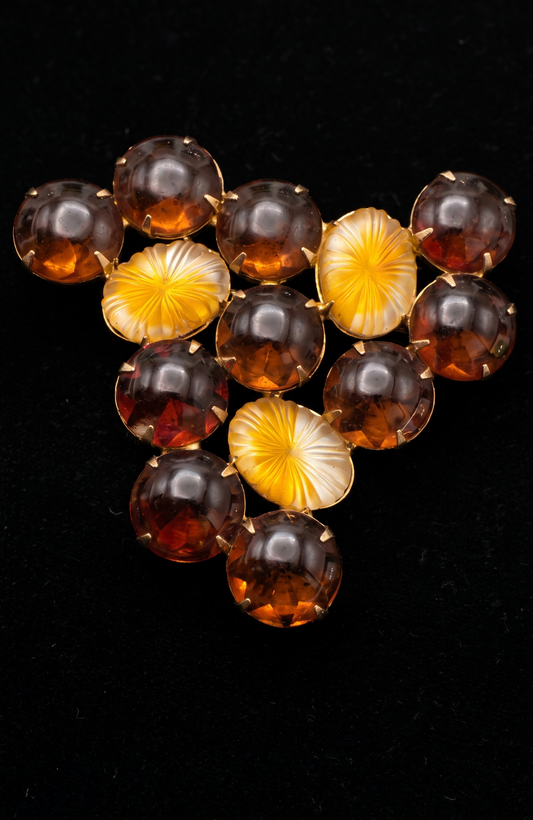 Gorgeous vintage amber  cabochon brooch