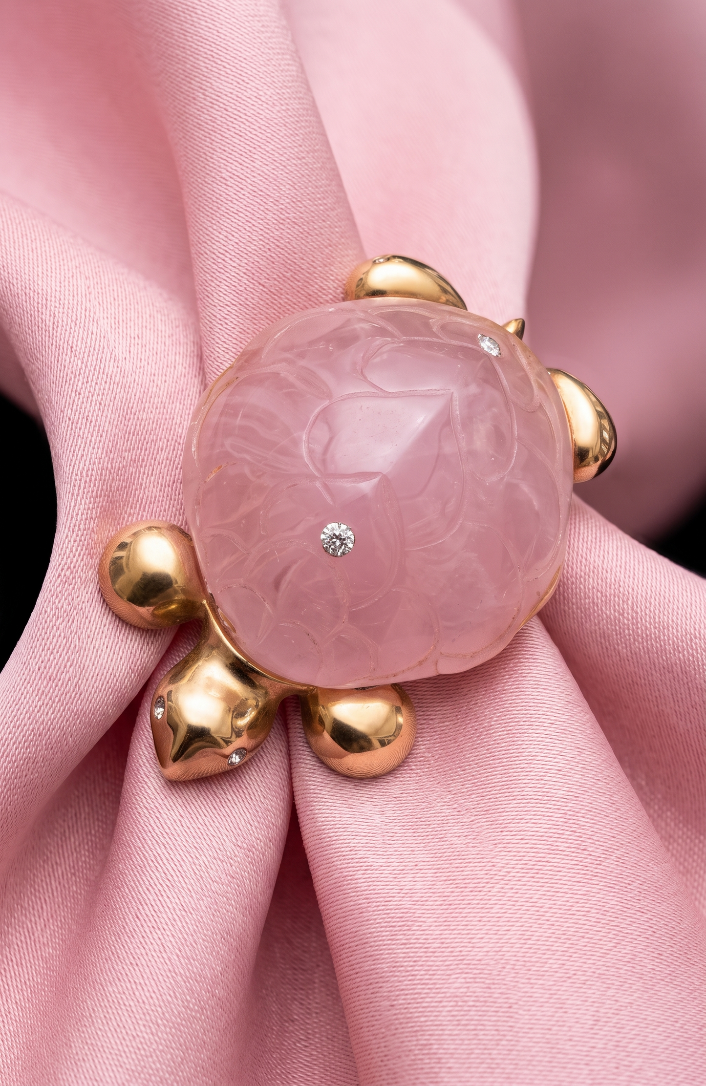 Vintage signed Wiengeroff jelly belly light pink turtle brooch w 2 rhinestones