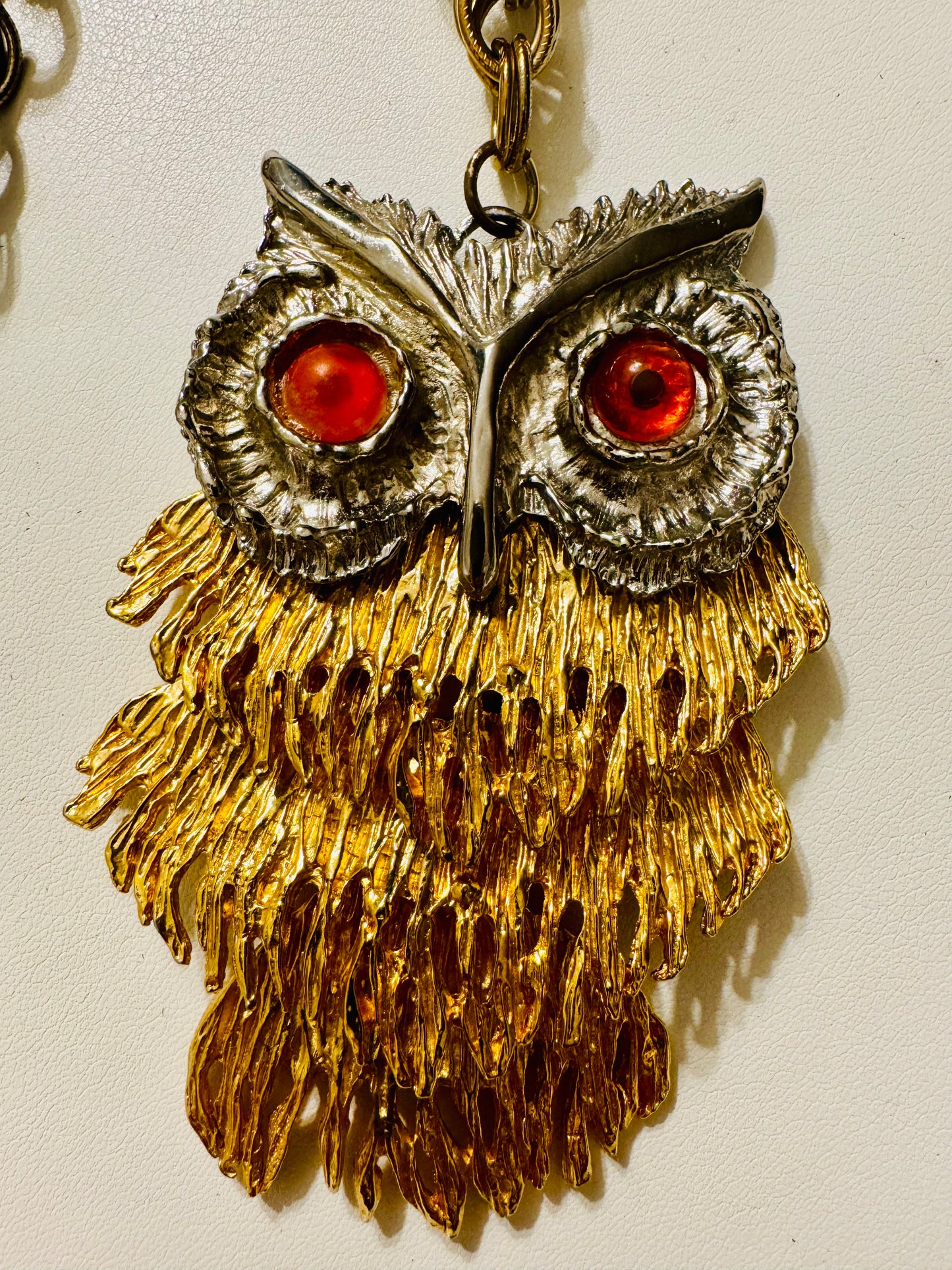 Charming vintage owl necklace