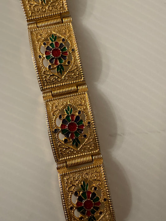 Vintage 1970s gold tone green  panel bracelet