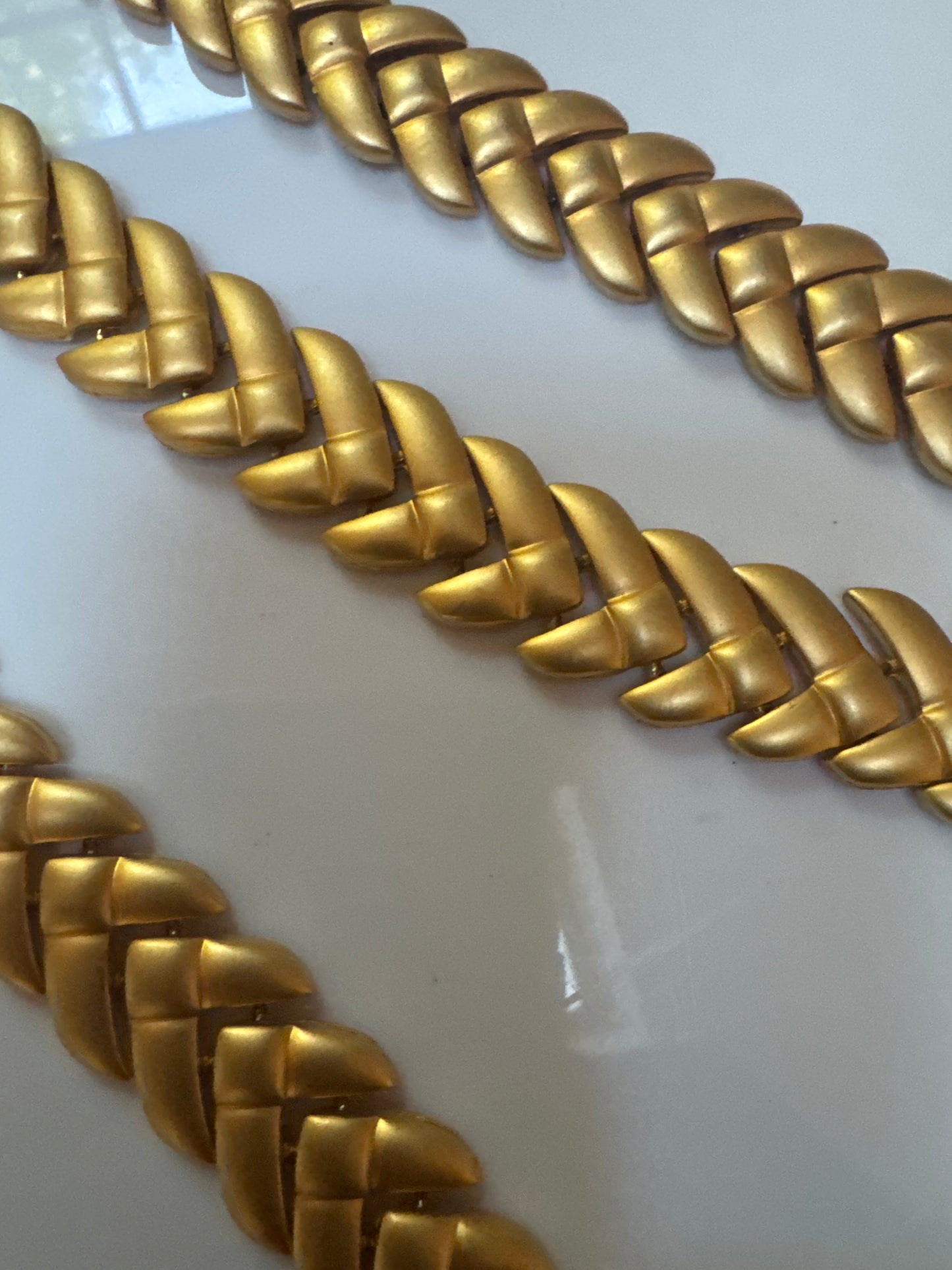 Beautiful brushed gold 1980s necklace and bracelet set