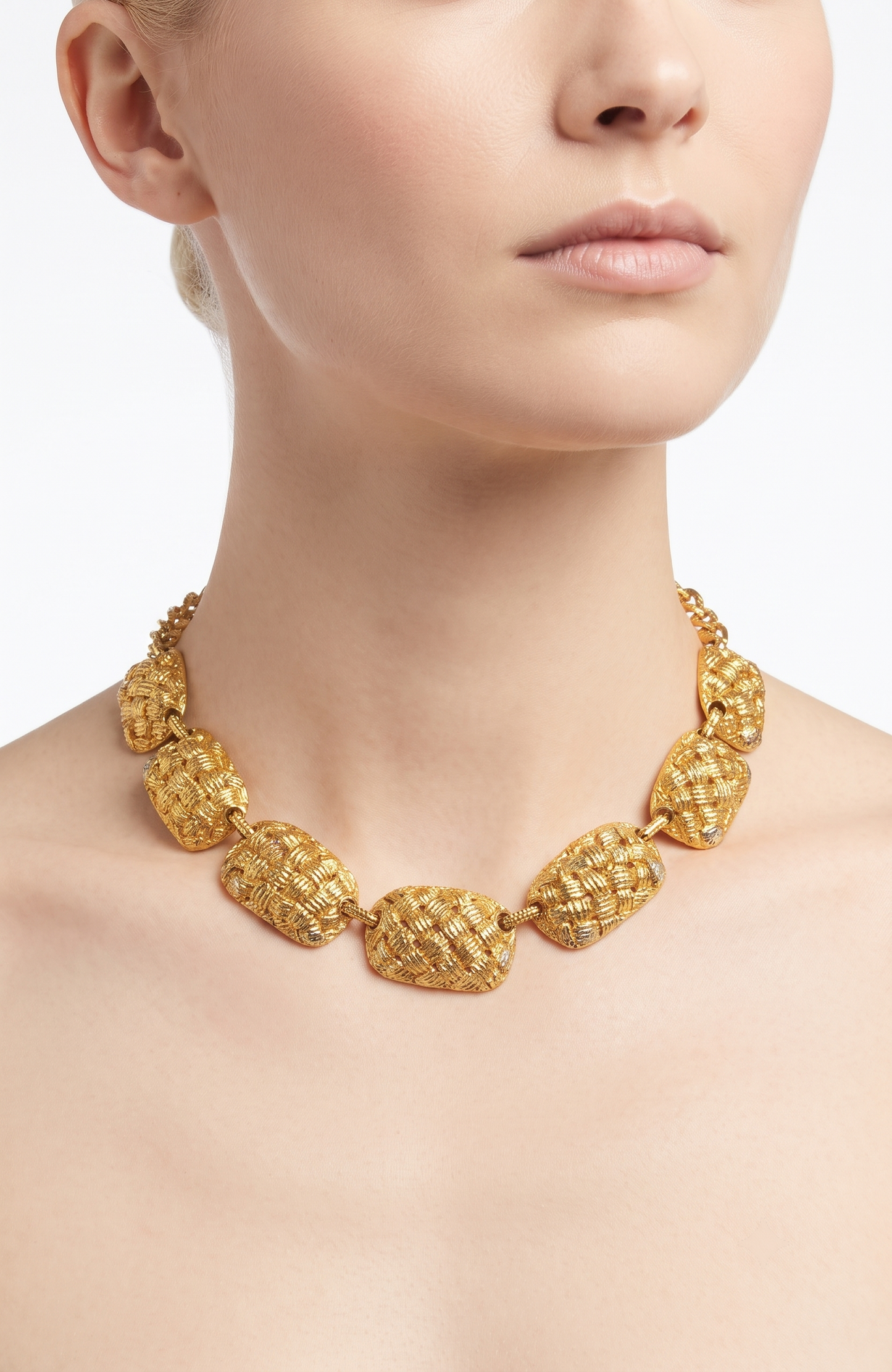 1960s chunky gold tone link necklace by  PAULINE RADER