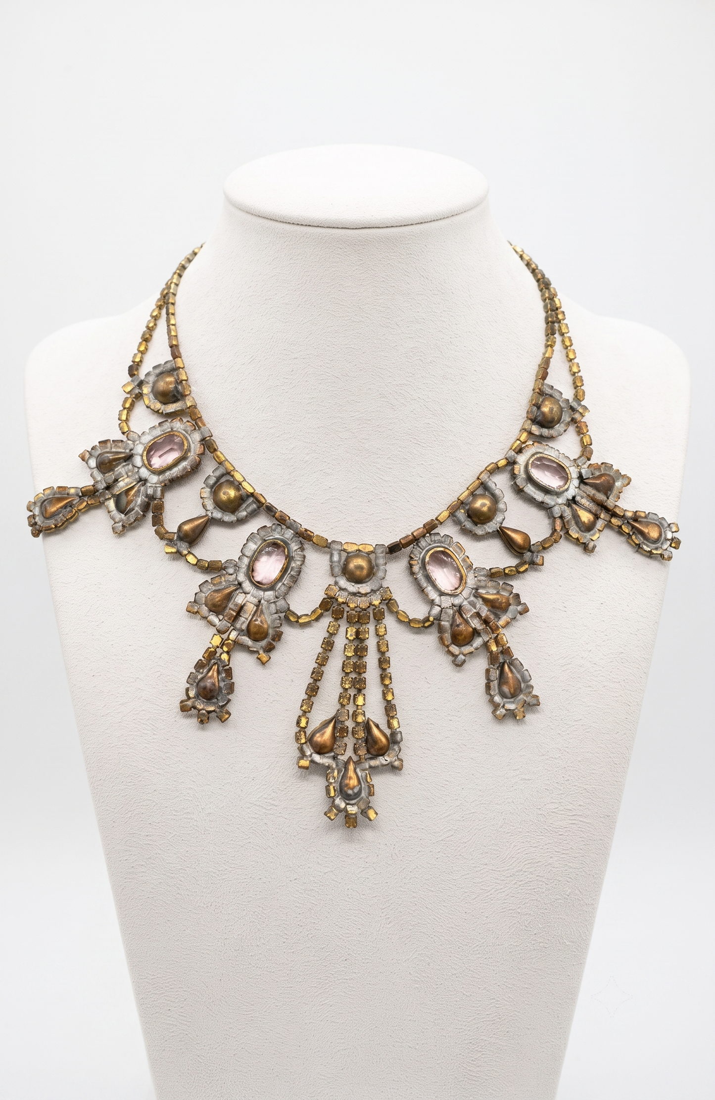 1940s NECKLACE AND PIERCED EARRING SET