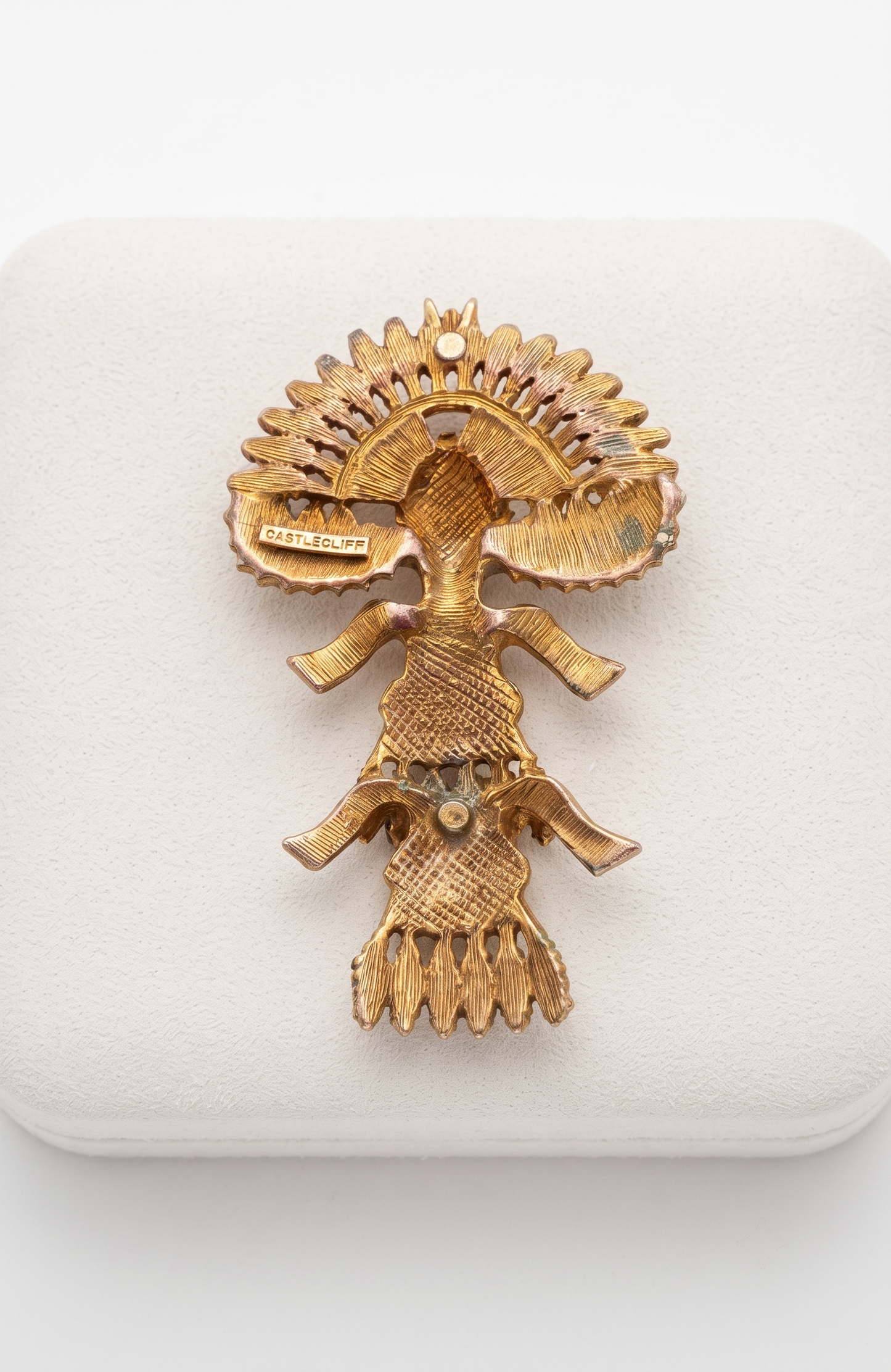 CASTLECLIFF MAYAN/AZTEC PENDANT NECKLACE FROM THE 1970s, DESIGNED BY LARRY VRBA.
