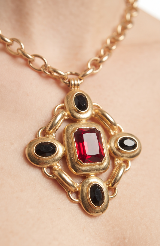 VINTAGE RJ GRAZIANO PENDANT  PENDANT NECKLACE OF RED AND BLACK
