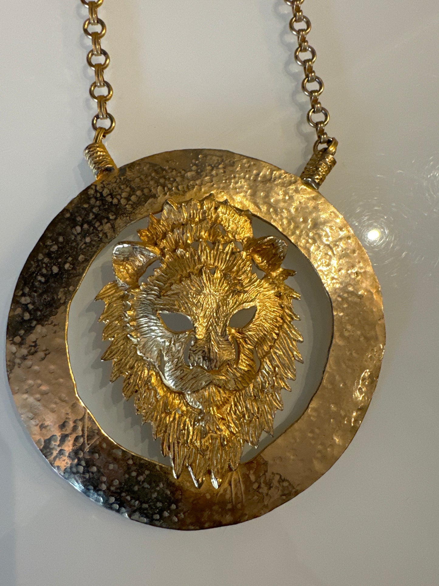 Vintage gold tone jumbo lion face pendant necklace on adjustable chain