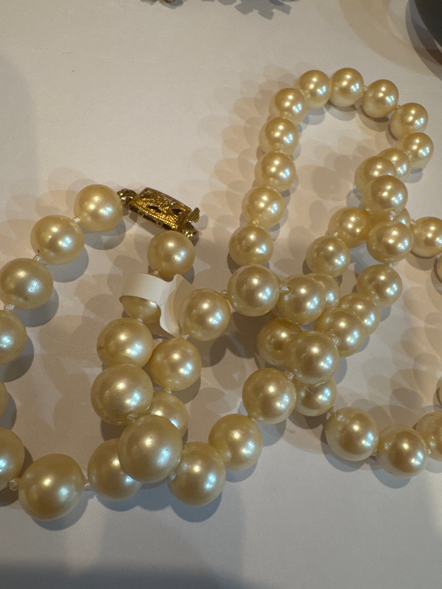 1960s signed MARVELLA pearl necklace