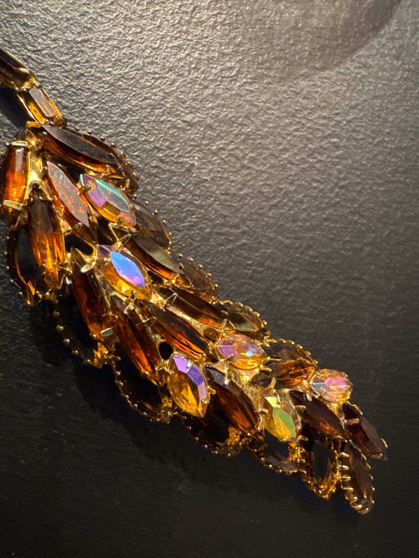 Juliana amber leaf brooch