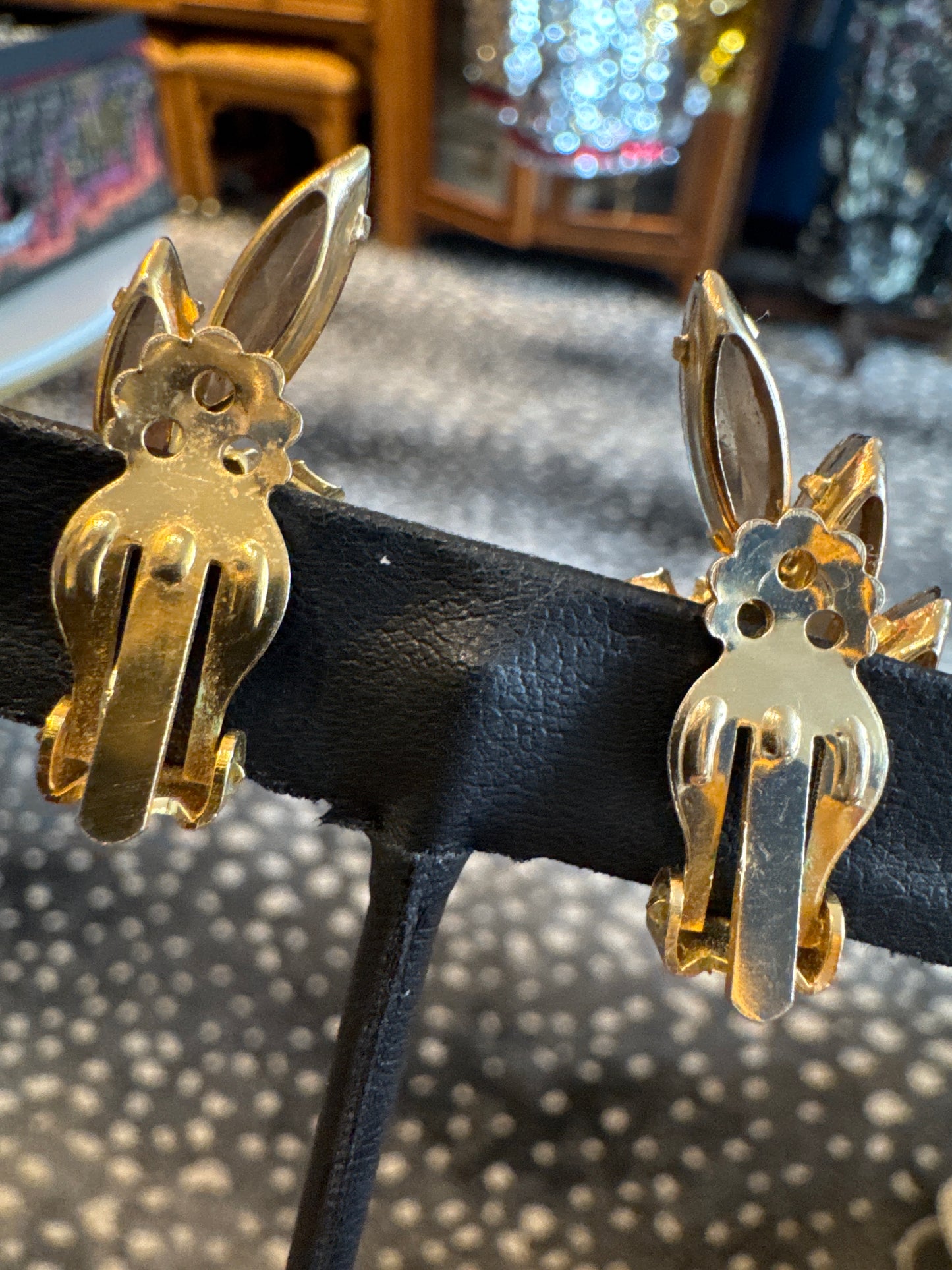 1950s Juliana clip on earrings with Amber colored rhinestones