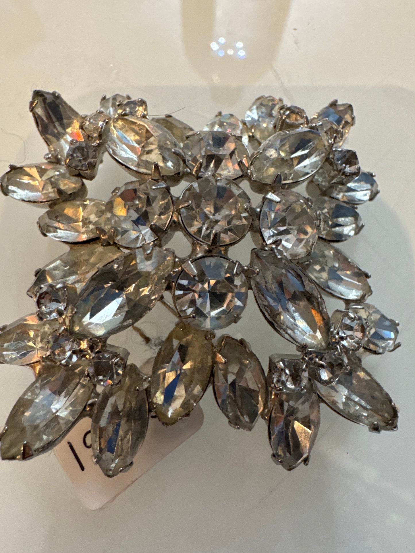 Beautiful 1950s clear rhinestone brooch